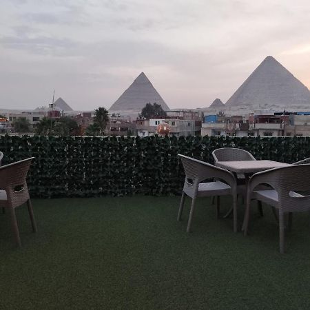 开罗Three Golden Pyramids住宿加早餐旅馆 外观 照片