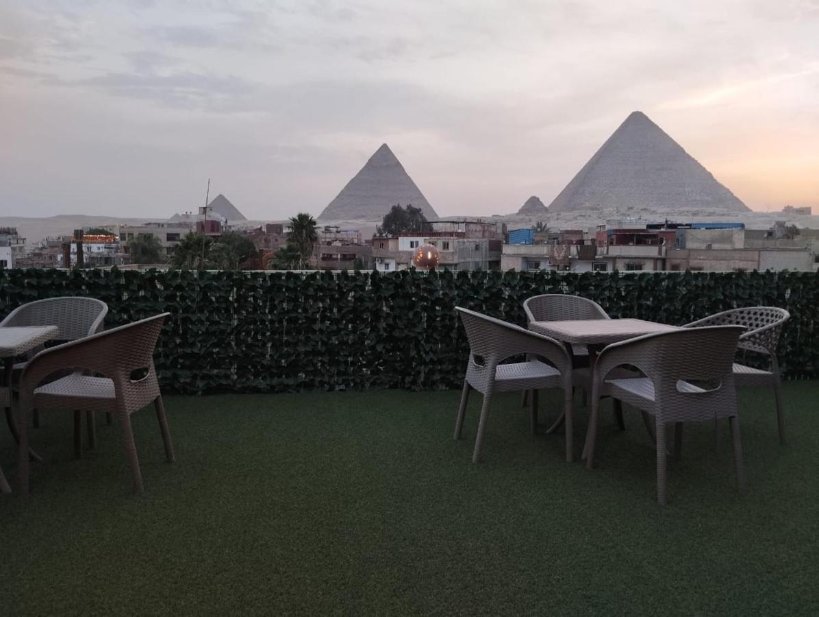 开罗Three Golden Pyramids住宿加早餐旅馆 外观 照片